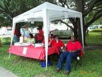 sBeeville TX  2001 July 4_9502.jpg (70466 bytes)