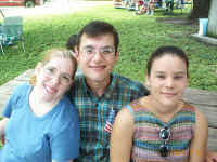 sBeeville TX  2001 July 4_9568.jpg (57144 bytes)
