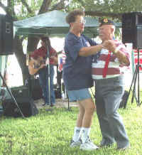 sBeeville TX  2001 July 4_9582.jpg (53220 bytes)