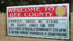 Courthouse Sign Family Fall Fest DCP_0185.JPG (21778 bytes)